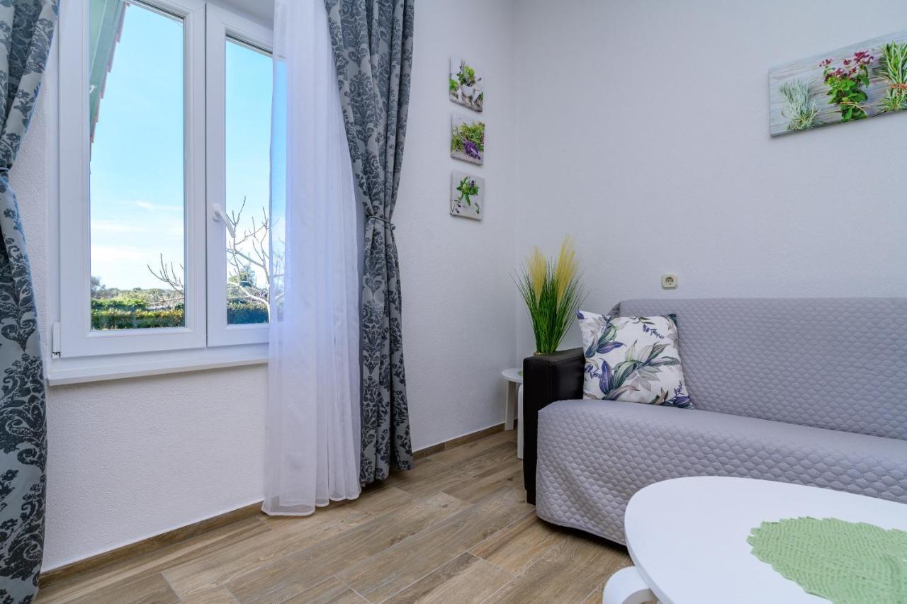 Krcina Holiday Home Црес Экстерьер фото