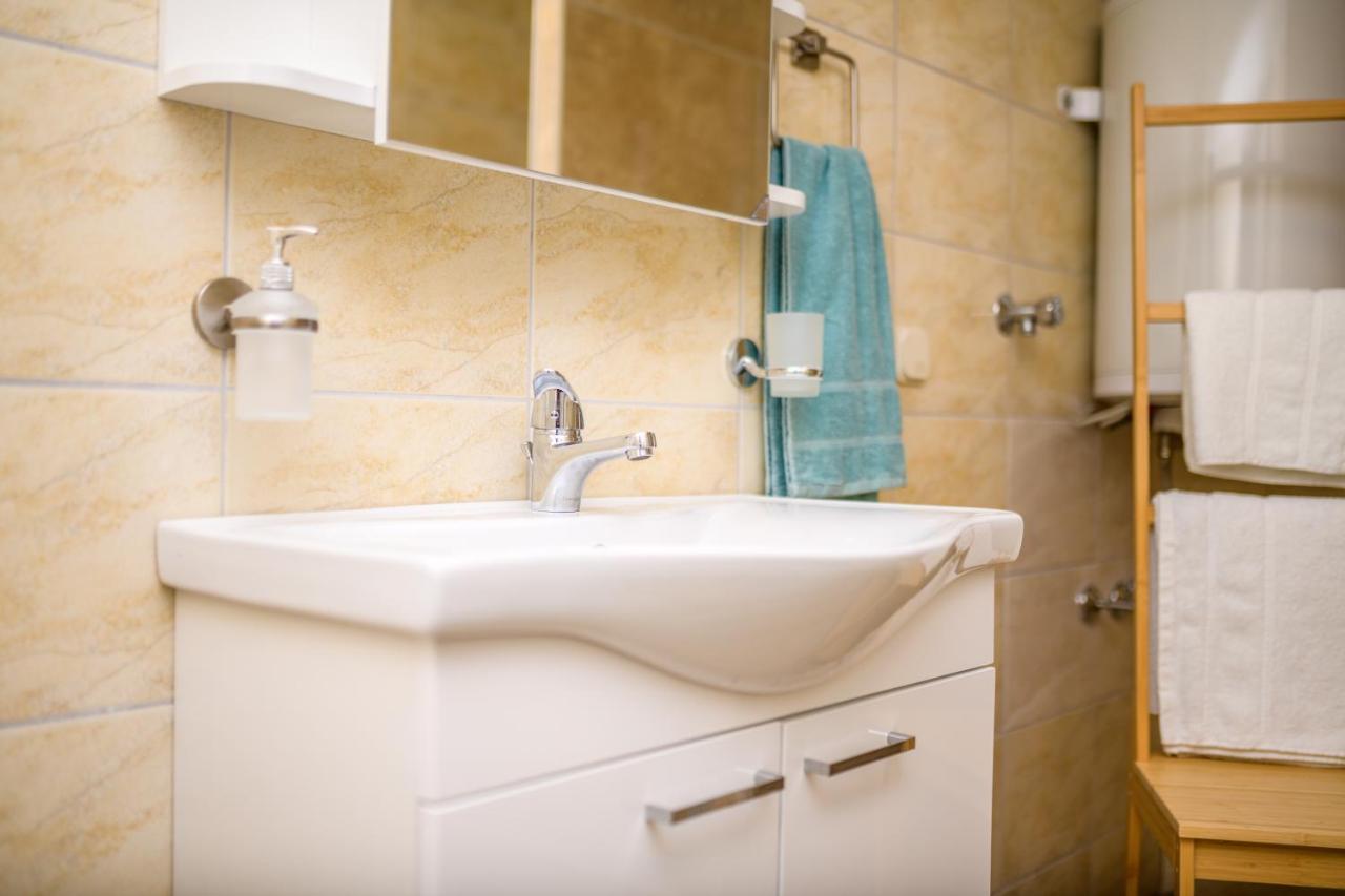 Krcina Holiday Home Црес Экстерьер фото